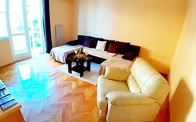Amarena Apartment